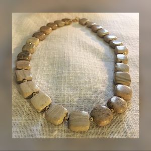 ☀️Host Pick🎉! Cream healing stones necklace